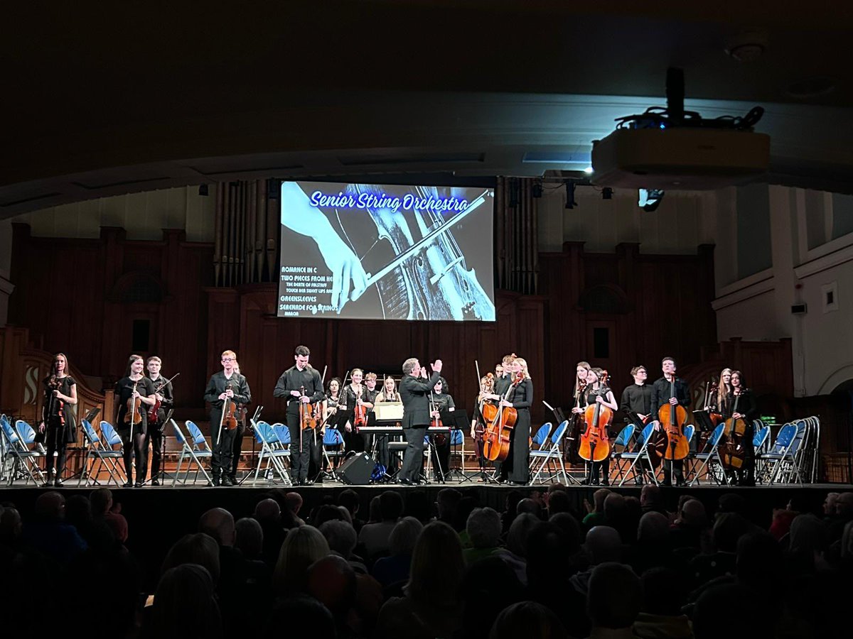 Tonight it was the String Orchestra concert night! 🙌🎶 Junior, Intermediate and Senior string orchestras played to a capacity audience in Ayr Town Hall! Wow, just wow!! 🤩 🙌🙌🎶 And yes, Miss Burns WAS in a tiger onesie for the Juniors performance of Eye of the Tiger 🐯 🙌