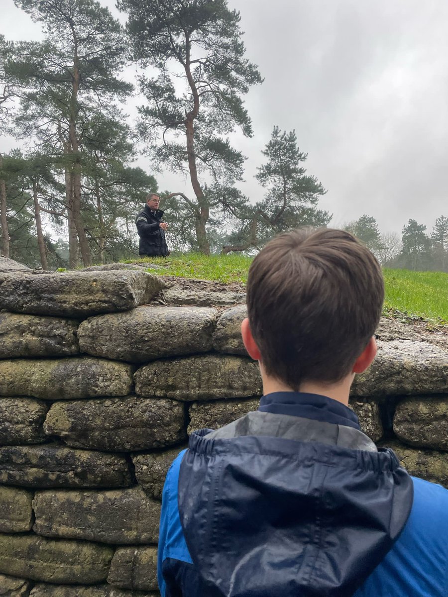 KinghamThe's tweet photo. It was WET this afternoon at Vimy Ridge for the @kinghamhillsch Battalion but the troops were unfazed and carried on regardless! #fww #ww1 @NSTHistory https://t.co/EH6gD3QcIp
