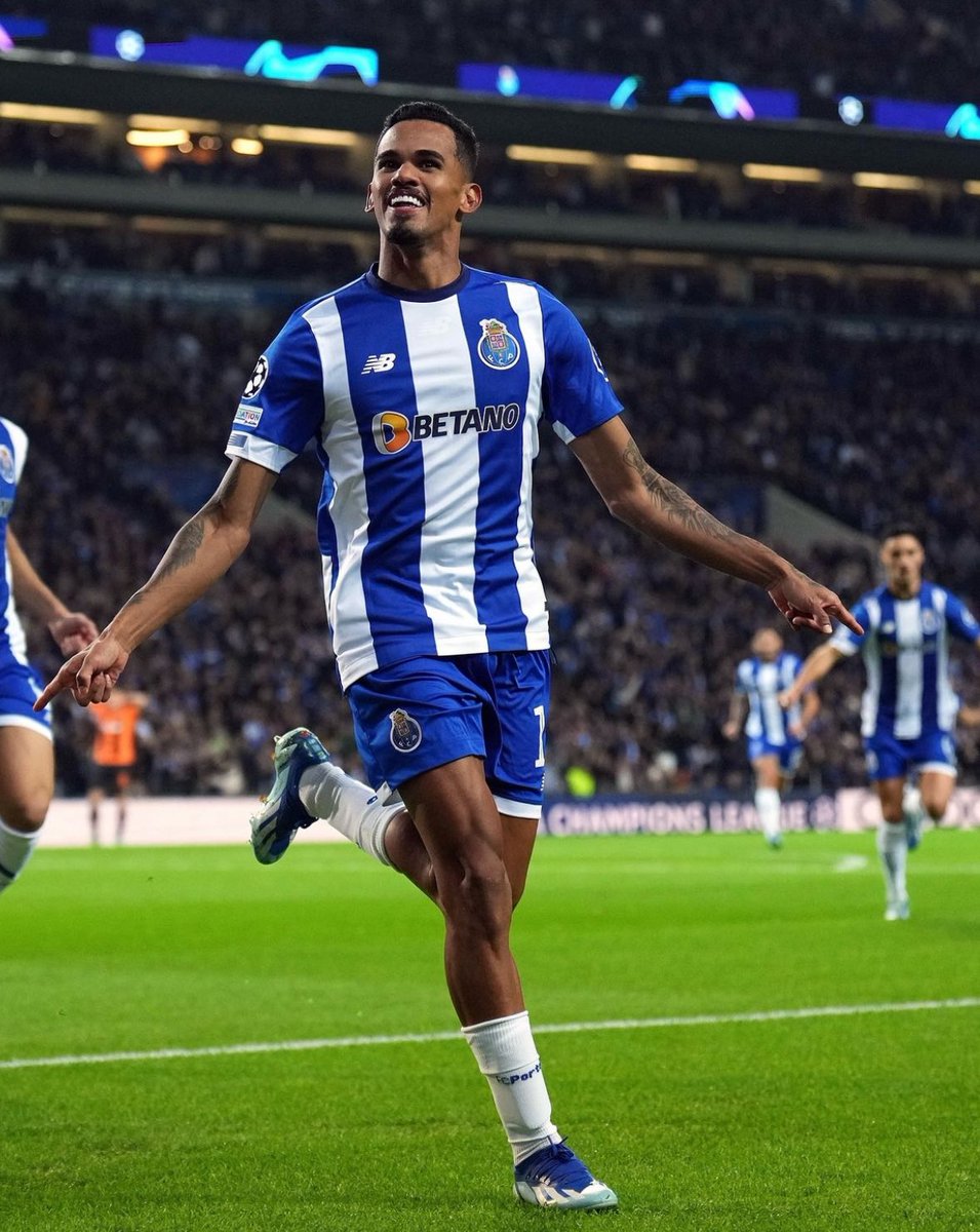 🔵⚪️🐉 Galeno has now scored 5 goals in UCL this season plus 3 assists in the group stage.

FC Porto, smart enough to increase his release clause up to €60m in January.