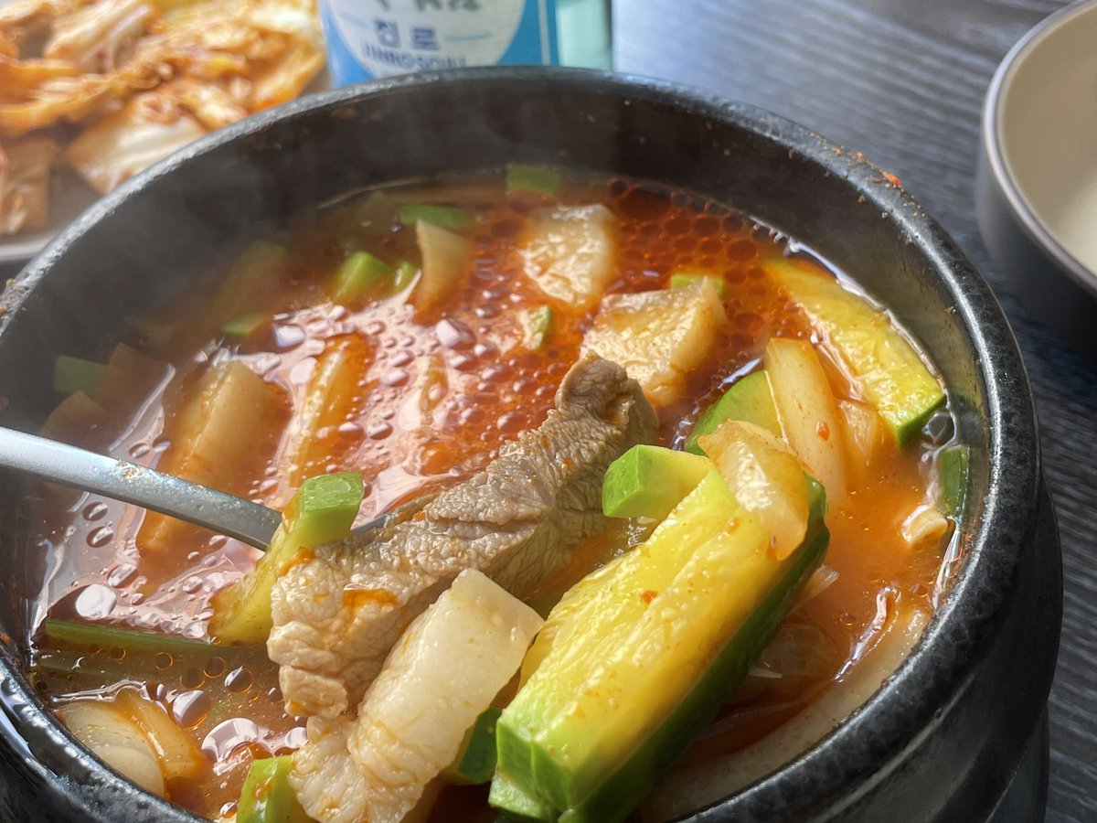 eat_li's tweet photo. 📍 대전 탄방동 <도산>

애정하는 단골집인데 반주하기에 딱 좋음🥹
한식이 베이스인데 소주도 좋고 막걸리도 좋음

애호박찌개 하나에 소주 한병 쌉가능임 https://t.co/ijVABeZ3lY