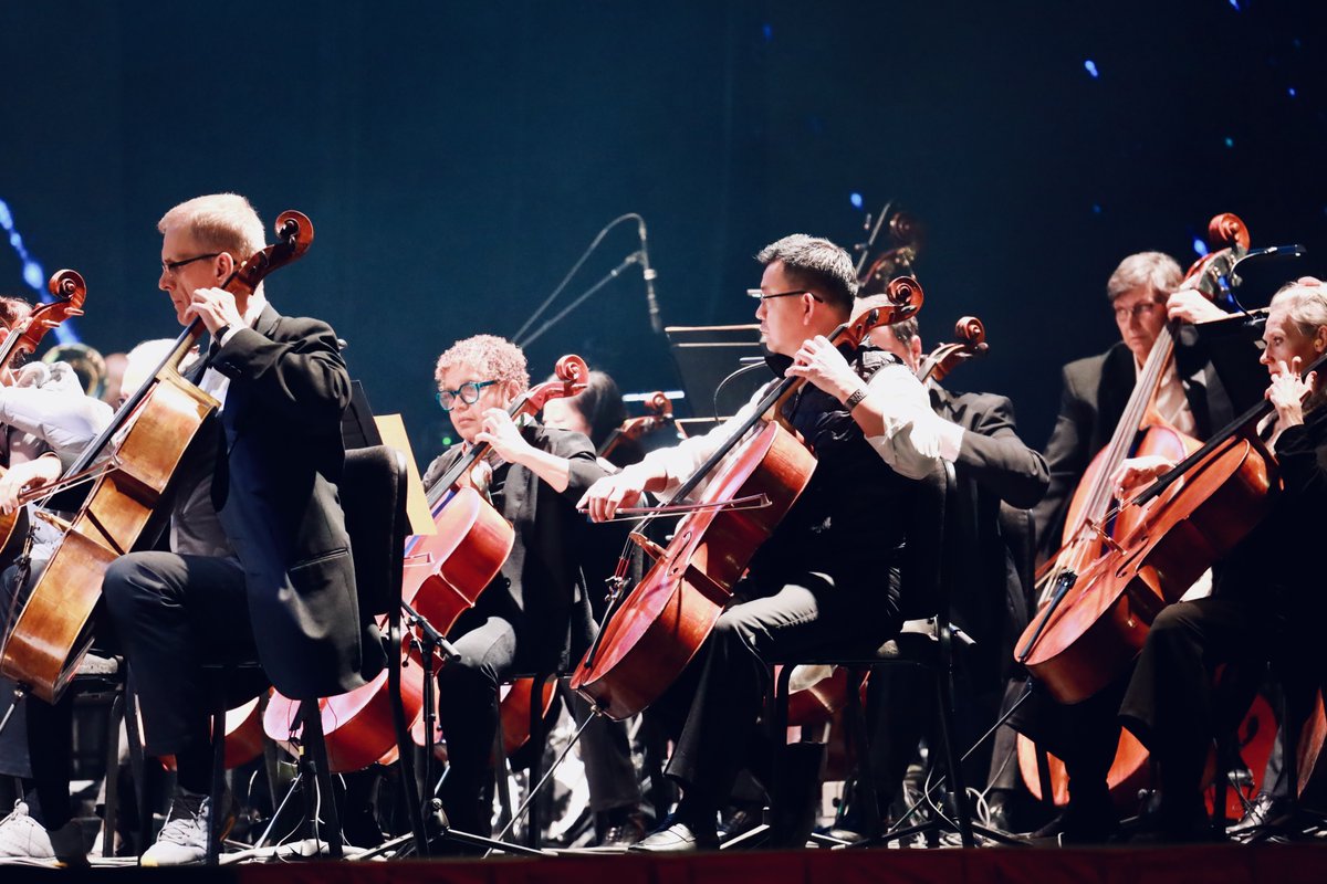 Last night was pure magic ✨We had the incredible honor of sharing the stage with the legendary Andrea Bocelli with the enchanting Larisa Martínez- Soprano , Pia Toscano , and the iconic Italian rock star Zucchero Fornaciari - an unforgettable symphony of talent and emotion! 🎵