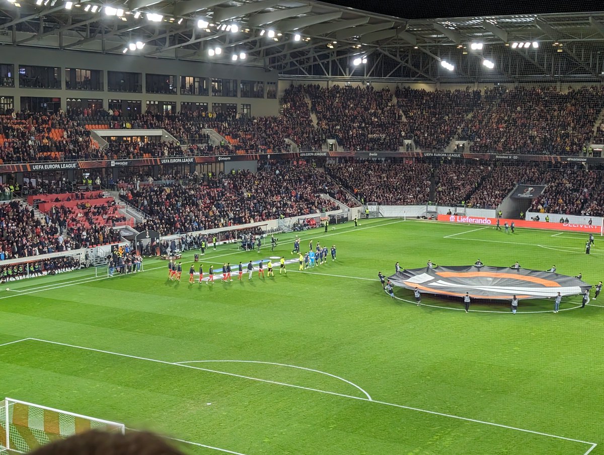 Schorsch92's tweet photo. #MatchDay heute ist der @RCLens in der @EuropaLeague zu Gast beim @scfreiburg im "Stadion am Wolfswinkel" in Freiburg #SCFRCL #GInternational https://t.co/uEYZ0CXHRm