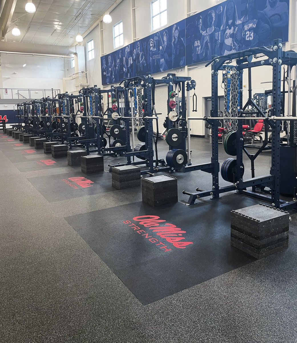 📌𝙊𝙡𝙚 𝙈𝙞𝙨𝙨 ⌕ Gillom Center Weight Room💪 » 8’ Collegiate Series Half Racks » Storage + Attachments » Mounted Adjustable Cable Columns » Multi Angle DB Benches » Fixed Pad Glute Ham Benches #olemiss #WeightRoomWednesday #PowerLiftProud #PowerLiftBuilt