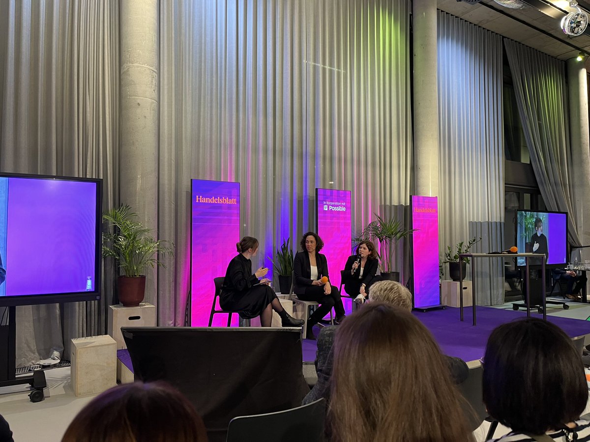 IbrahimKoeran's tweet image. Super Auftakt des #HBGovTech Gipfels mit Side-Events und gelungenen Panels sowie der Vorstellung der Young Leaders! Gratulation! Bin gespannt auf das weitere Programm! #GovTech @GovGipfel @handelsblatt &amp;amp; Possible