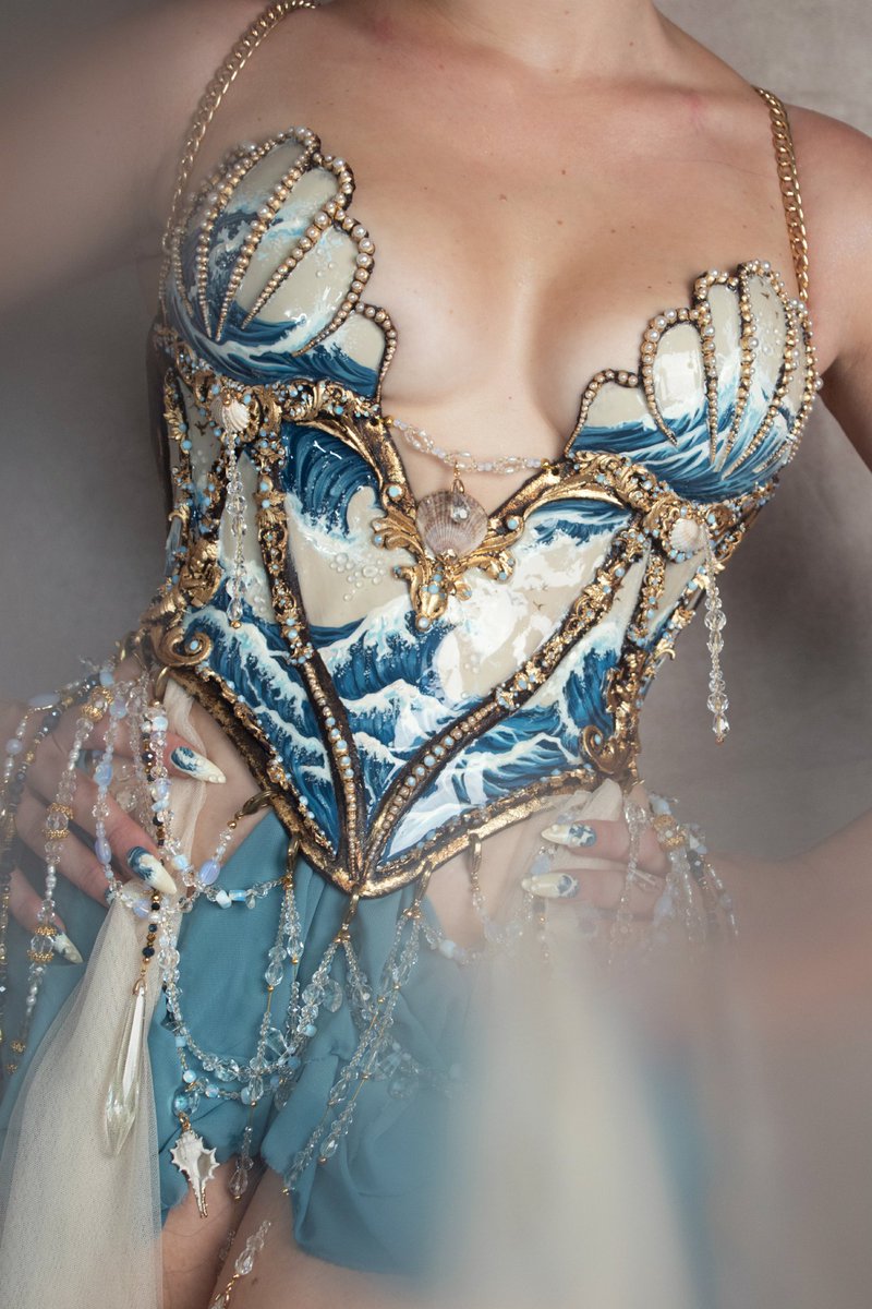 Sea porcelain corset 🌊 One of my fav designs I made and I kinda miss it 🥺