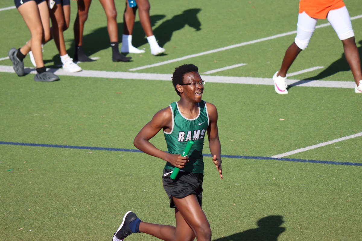 gabeandsniff's tweet photo. The Rams are off to a good start! @MCHS_Rams @MCHSAthleticDep @MaydeYearbook @MaydeCreekTF @MaydeCreekXCTF https://t.co/V0CB4RQ9Ue