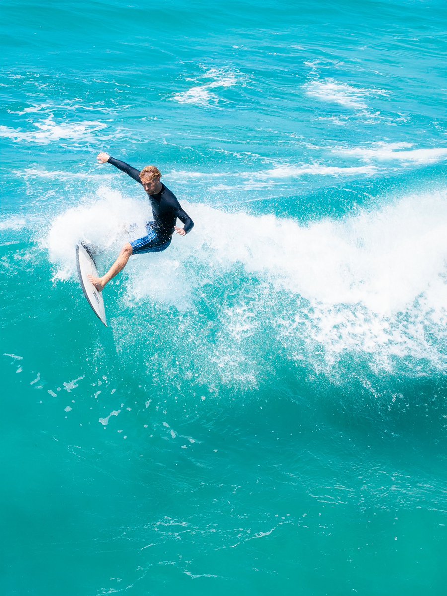 Gm 🌊🏄🏼‍♂️

#photography #surfer #ocean