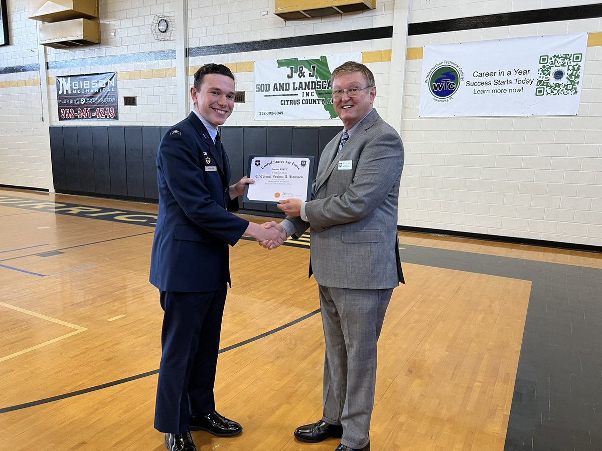 CHSFL082's tweet photo. So proud of our cadet during today’s unit evaluation inspection. Highest rating…Exceeds Standards. Cadet Lieutenant Colonel Jeremiah Willis and  Cadet Colonel Joshua Hanssen were recognized as the Top Performers. Congrats FL-082!  #onehurricane #AFJROTC @CHSCanes https://t.co/FJ3vaGpnNB