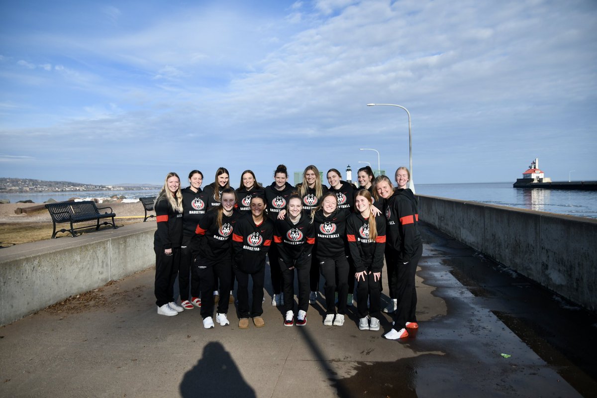 SCSUHuskies_WBB tweet picture