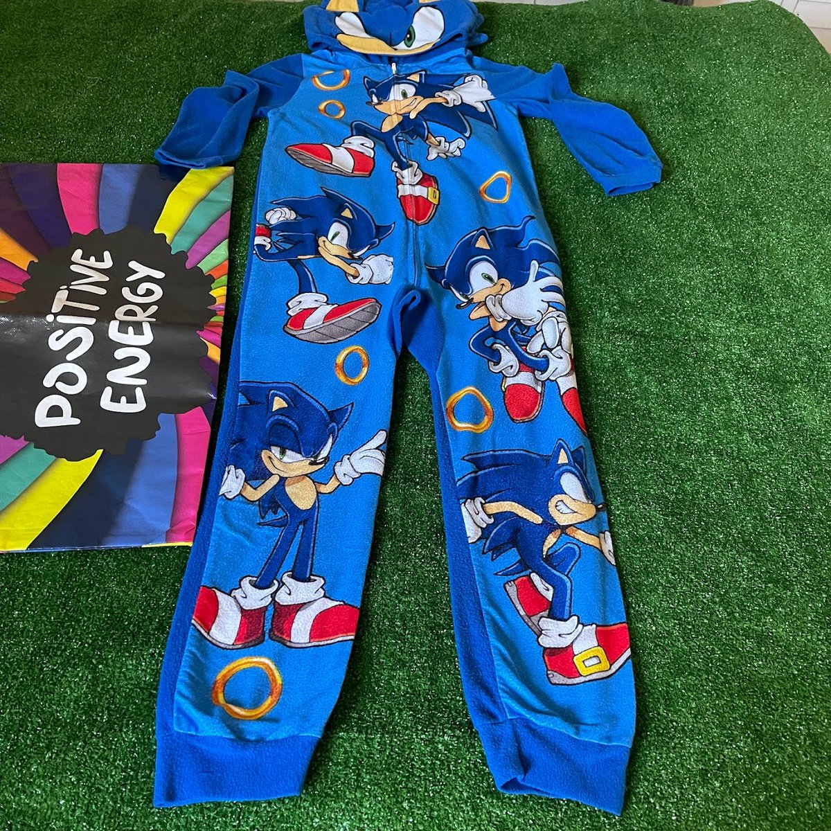 Sonic The Hedgehog Hoodie Union Suit Pajamas Blanket Sleepwear Sonic Ring Size M

#SonicTheHedgehog
#HoodieUnionSuit
#Pajamas
#BlanketSleepwear
#SonicRing
#SizeM
#GamingMerchandise
#SonicFan
#ComfyPajamas
#SleepwearFashion
ebay.com/itm/1263414914…
