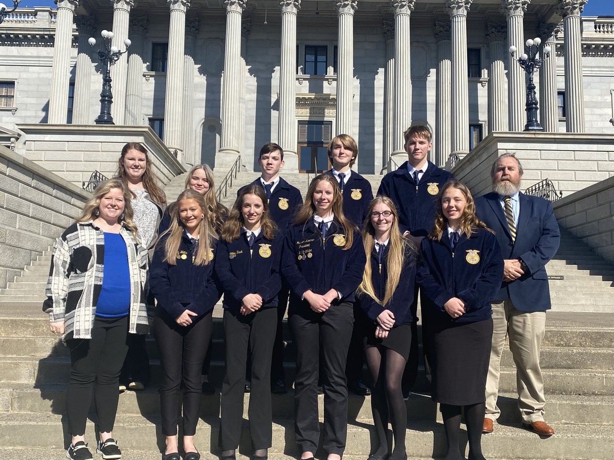 sandy_vining's tweet photo. GHS FFA Making a presence for #FFAWeek @SCStatehouse https://t.co/L4bZcWdLGX