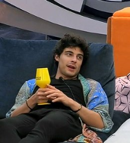 Vitto "Se esce Sergio sarà una opportunità per conoscere greta"

Lui ha deciso di distruggere tutto🔥🔥🔥
#grandefratello #vittoriners #vittosetti