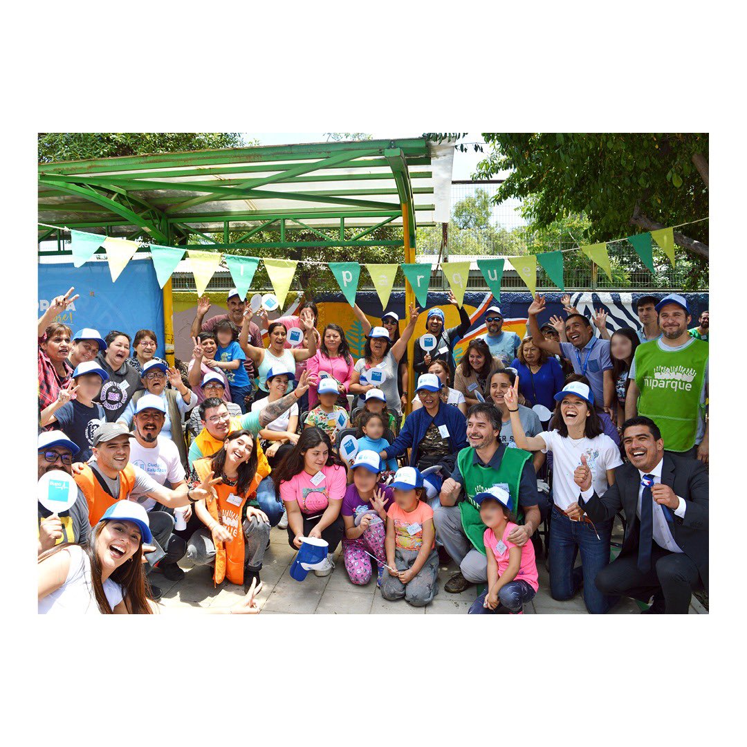 🎉NUEVA PLAZA, “ NUEVA VIDA” ✨ Celebramos la inauguración de la Plaza Nueva Vida junto a vecinas y vecinos de la Villa O’Higgins de La Florida. A partir de un proceso participativo con la comunidad, y gracias al apoyo de @bupa y @munilaflorida_ 🤝