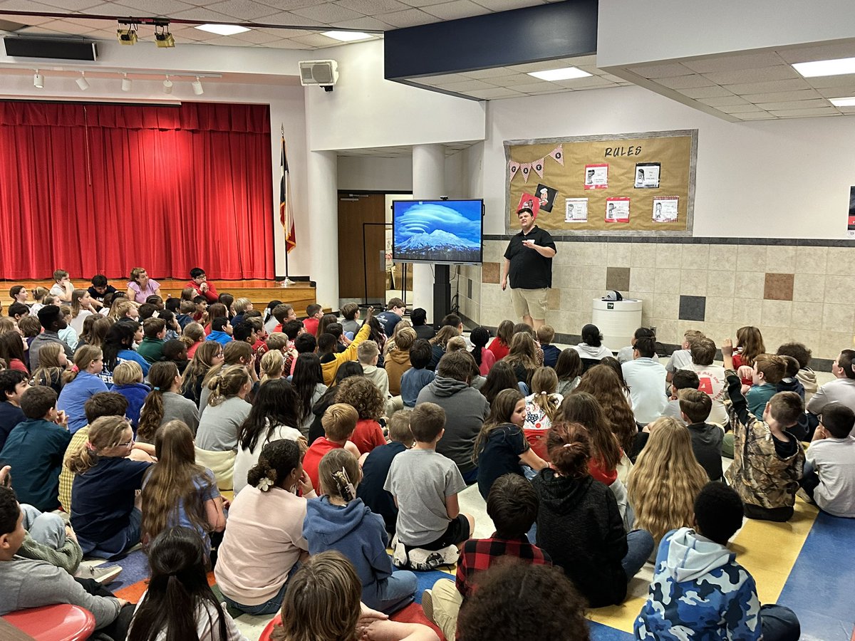 Thank you so much <a href="/wfaa/">WFAA</a>  and <a href="/JesseWFAA/">Jesse Hawila</a> for coming  today and teaching our 4th and 5th graders about Weather. They had the absolute BESt time!