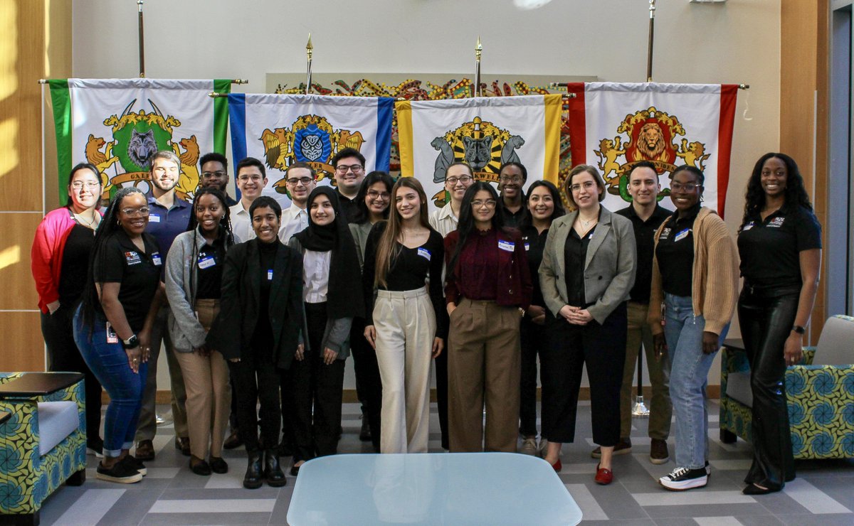 🎓 Future doctors in the making at UTRGV SOM's Shadow Day! 🏥 In partnership with SNMA & JAMP, we welcomed aspiring medical students to explore, engage in clinical skills, & connect with mentors. It's a glimpse into the world of medicine through the eyes of our current students.