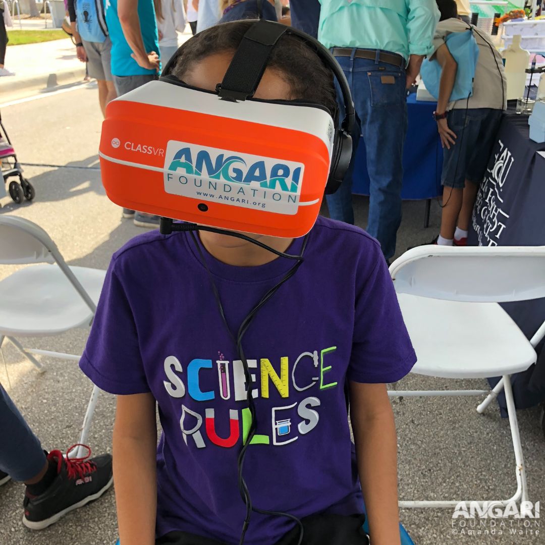 ANGARIocean's tweet photo. We will be at #TurtleFest this Saturday & we think you should come by and say π!
We will be sharing our #GenerationOcean: Coral Reefs 360/VR π¬ (@ClassVR) which allows users to dive into the Florida Keys National Marine Sanctuary (@sanctuaries).
We can't wait to see you there! https://t.co/1GKrS0t0xH