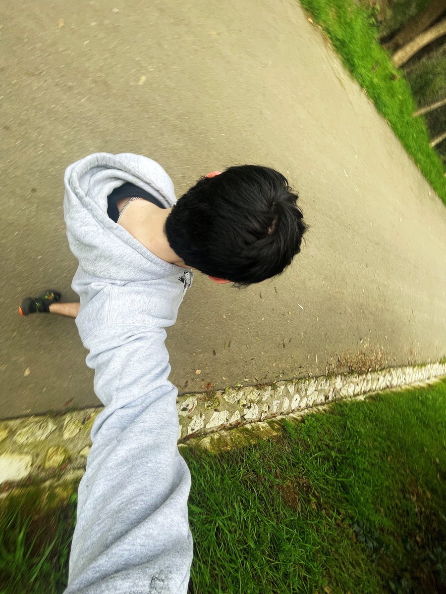 AWSTEN KNIGHT (@awsten) on Twitter photo 