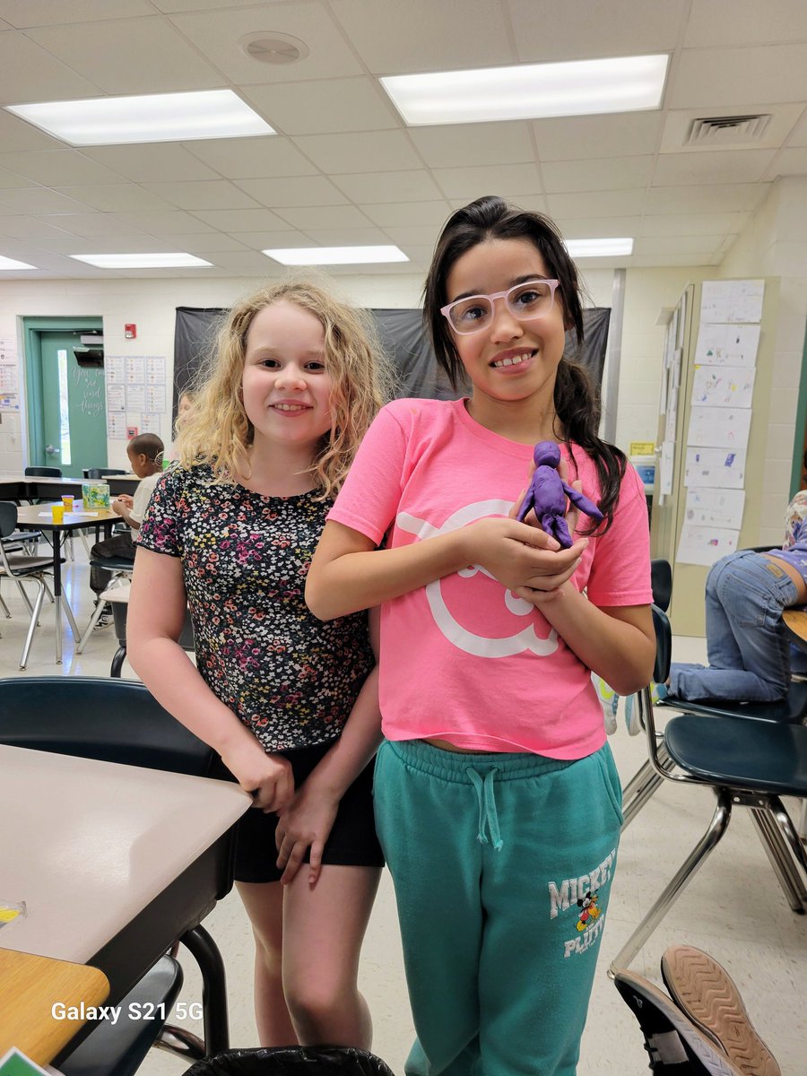 Science Project human body and parts! Mr. Thomas' Loop Crew Room 320! <a href="/spiritbelieves/">Spirit Elementary</a>