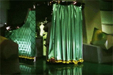 AlanB1967's tweet photo. And when the curtain was pulled back on British democracy...#houseofcommons #hoyle https://t.co/eMGjU7EbVt