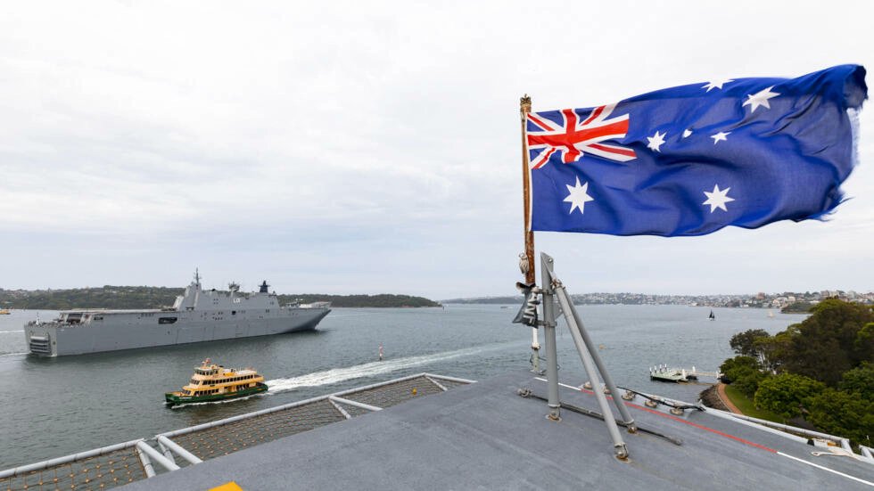 Antiwarcom's tweet image. Australia to Double Its Naval Fleet in Buildup Aimed at China
Australian officials say the country will have its largest fleet since WWII
by Dave DeCamp
@DecampDave #Australia #China #AUKUS #TalismanSabre #militaryindustrialcomplex 
news.antiwar.com/2024/02/21/aus…