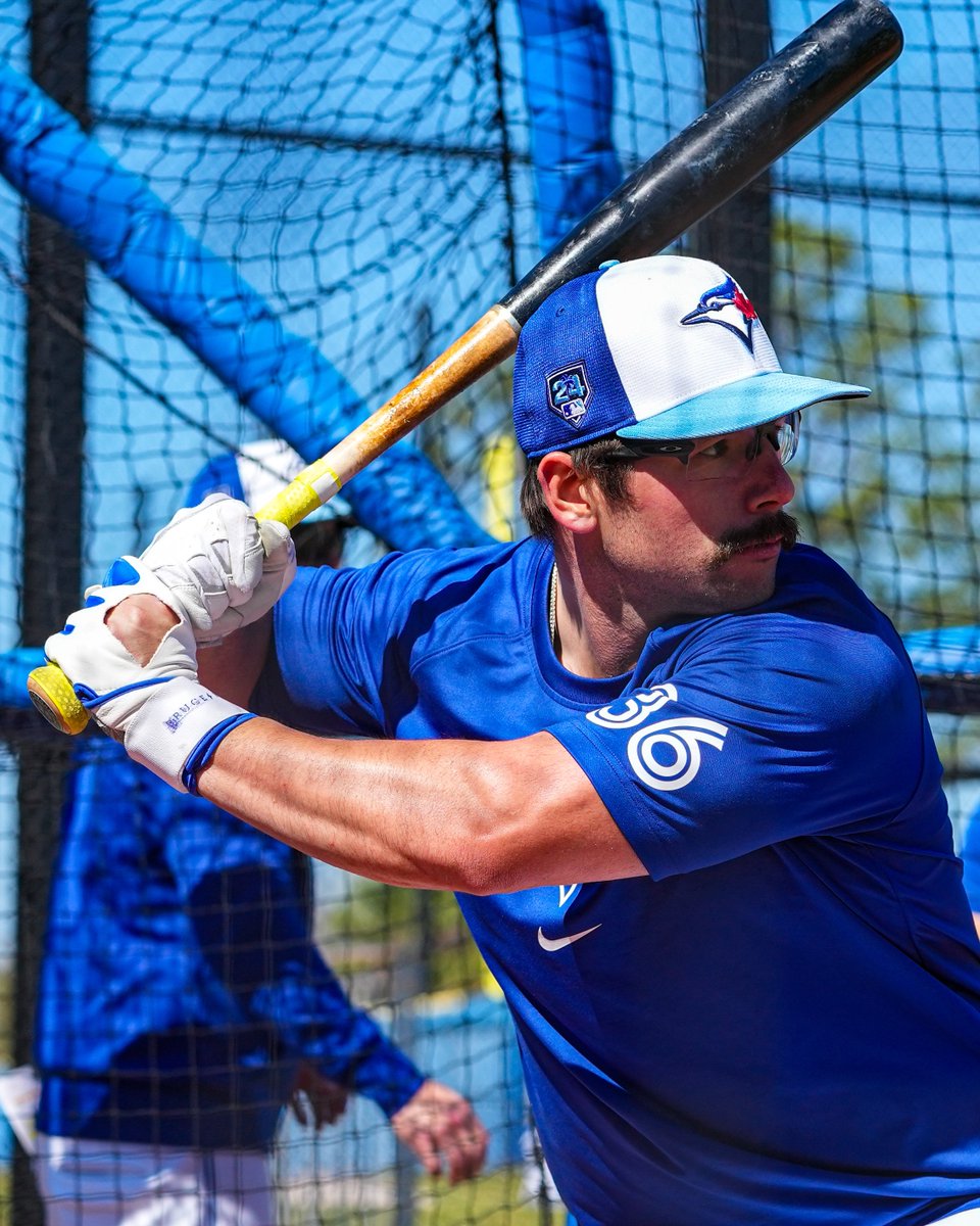 BlueJays's tweet photo. 3️⃣6️⃣ Days Until #OpeningDay 👨🏻 https://t.co/3l8bXLrV5K