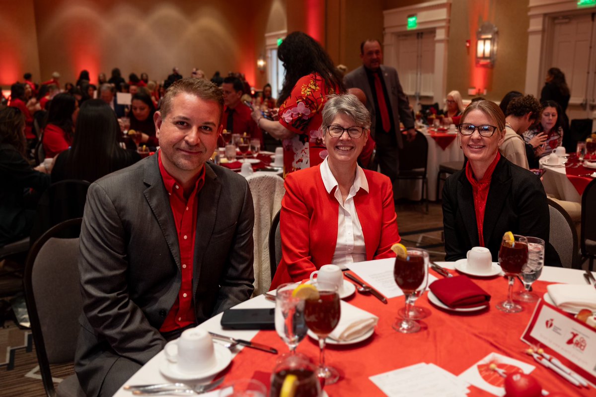 UNMHospital's tweet photo. UNM Health is proud to be a sponsor for the American Heart Association’s Go Red Luncheon.♥️

Our team was in attendance to help raise awareness among women about their greatest health threat - heart disease. Take control of your heart health: https://t.co/FFDarM8TcU

#NMGoRed https://t.co/c6gB90H77L
