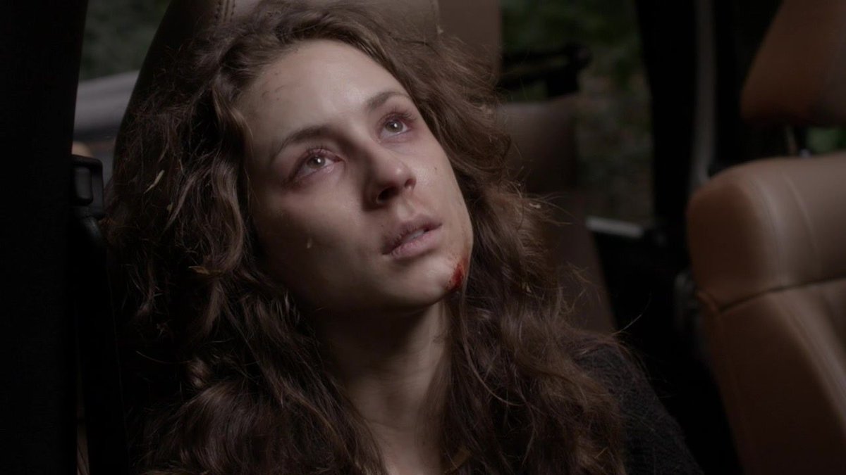 liarsarchives's tweet photo. We watched Troian Bellisario giving the performance of her life as Spencer Hastings https://t.co/HnbDrbe3Fj