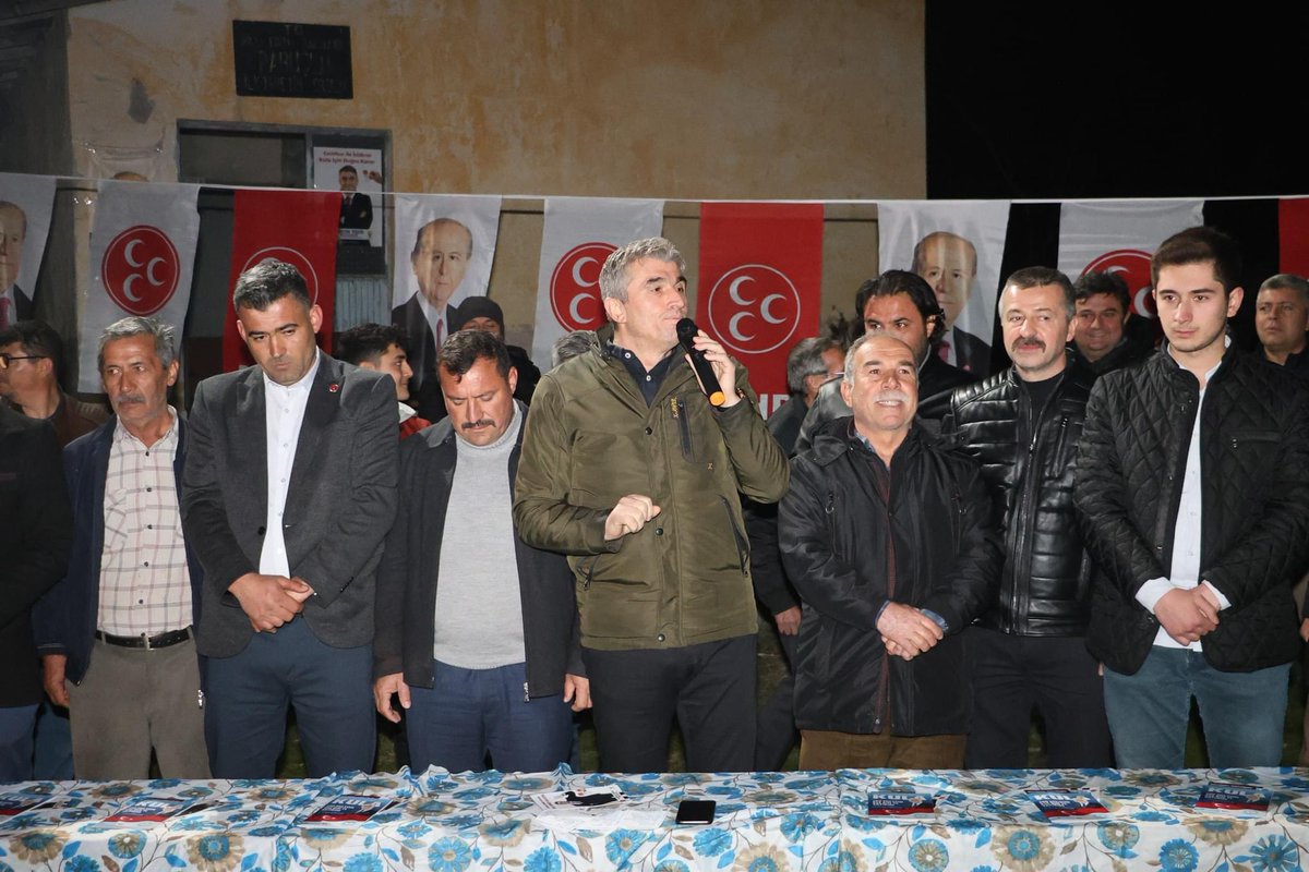 AkgenclikKula45's tweet photo. 📍Pabuçlu Mah.

Cumhur İttifakı Belediye Başkan Adayımız Hüseyin Tosun, Cumhur İttifakının kıymetli temsilcileri ve beraberindeki heyet ile birlikte Pabuçlu Mahallemizdeki vatandaşlarımızla bir araya geldik.
#CumhurİttifakıElEle https://t.co/zta1VlgTbO