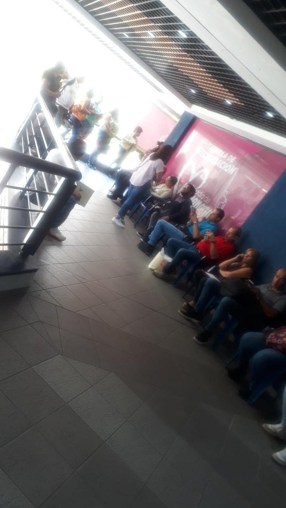 <a href="/gonzalez10ana_/">Ana Virginia González</a> <a href="/rafaellacava10/">Rafael Lacava</a> <a href="/alc_naguanagua/">Alcaldía de Naguanagua</a> <a href="/sundde_ve/">Sundde</a> <a href="/NicolasMaduro/">Nicolás Maduro</a> <a href="/AsambleaVE/">Asamblea Nacional</a> <a href="/CaraotaDigital/">Caraota Digital</a> <a href="/TarekWiliamSaab/">Tarek William Saab</a>  la mala atención reina alcaldía de naguanagua un gran desatre administrativo