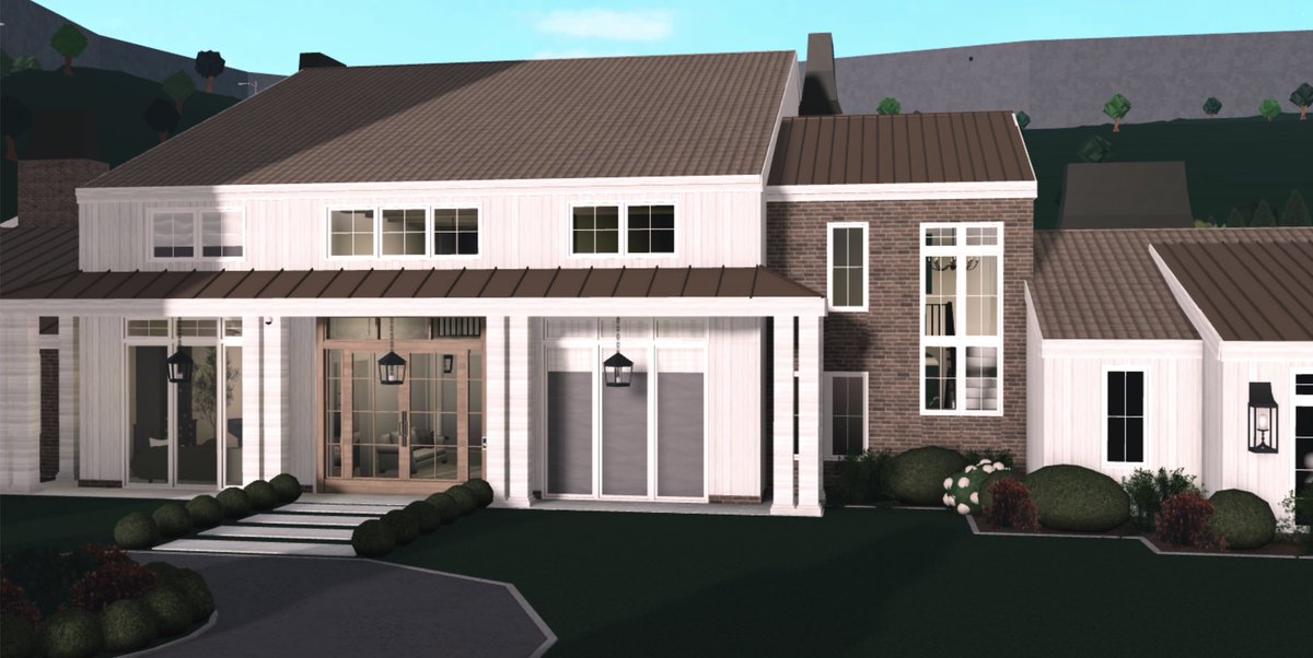 before and after. what the hell did they do to the lighting???? it looks pink. please change it back!!!!! the way this came out of no where and they wouldn’t think we would notice- #bloxburg #bloxburgbuild