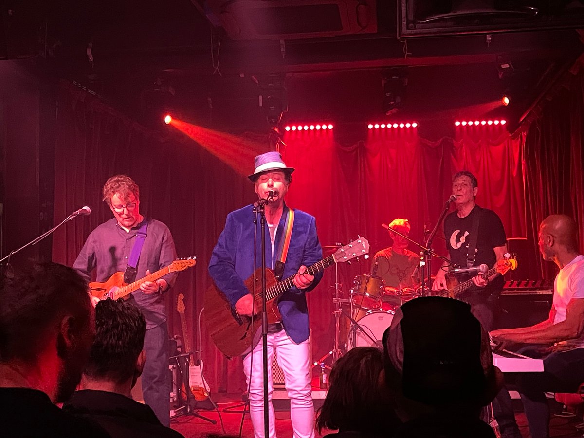 Adrian Woolard tweet media