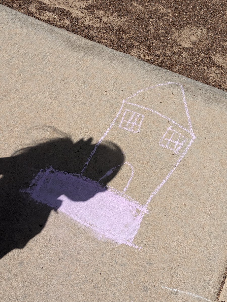 YSanchez_______'s tweet photo. Our owls drawing about 2-D shapes using chalks 🦉✏️ https://t.co/l9awnP7RG0