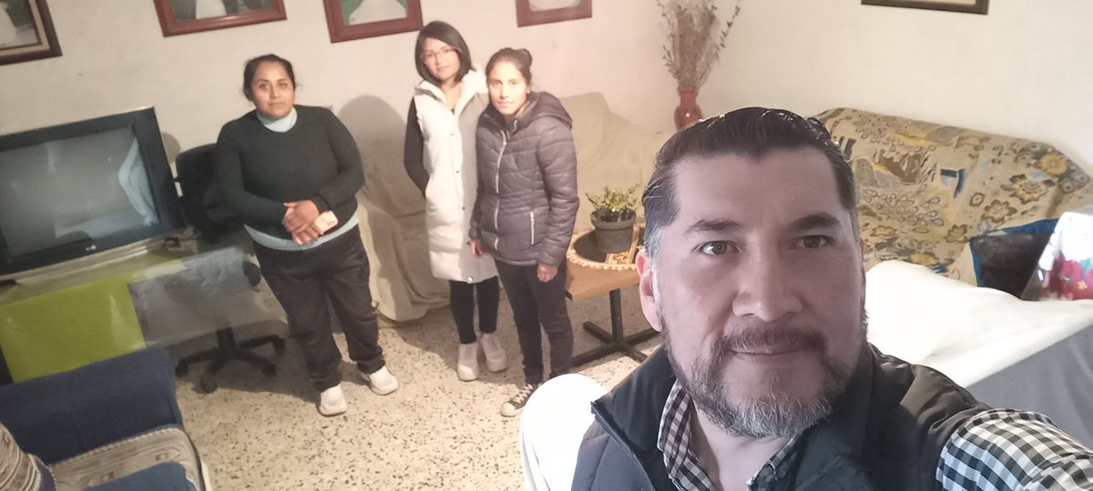 hhnava38's tweet photo. #Xalatlaco gracias Amigas por su compromiso y Lealtad #Amalia #Laura #EquipoADMM 
#Distrito29
#ElAmigoBeto https://t.co/tWpRT48KSi