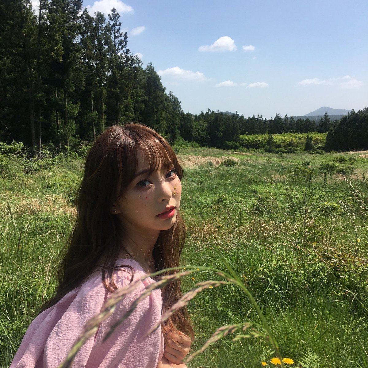 thinking about vivi tweet media