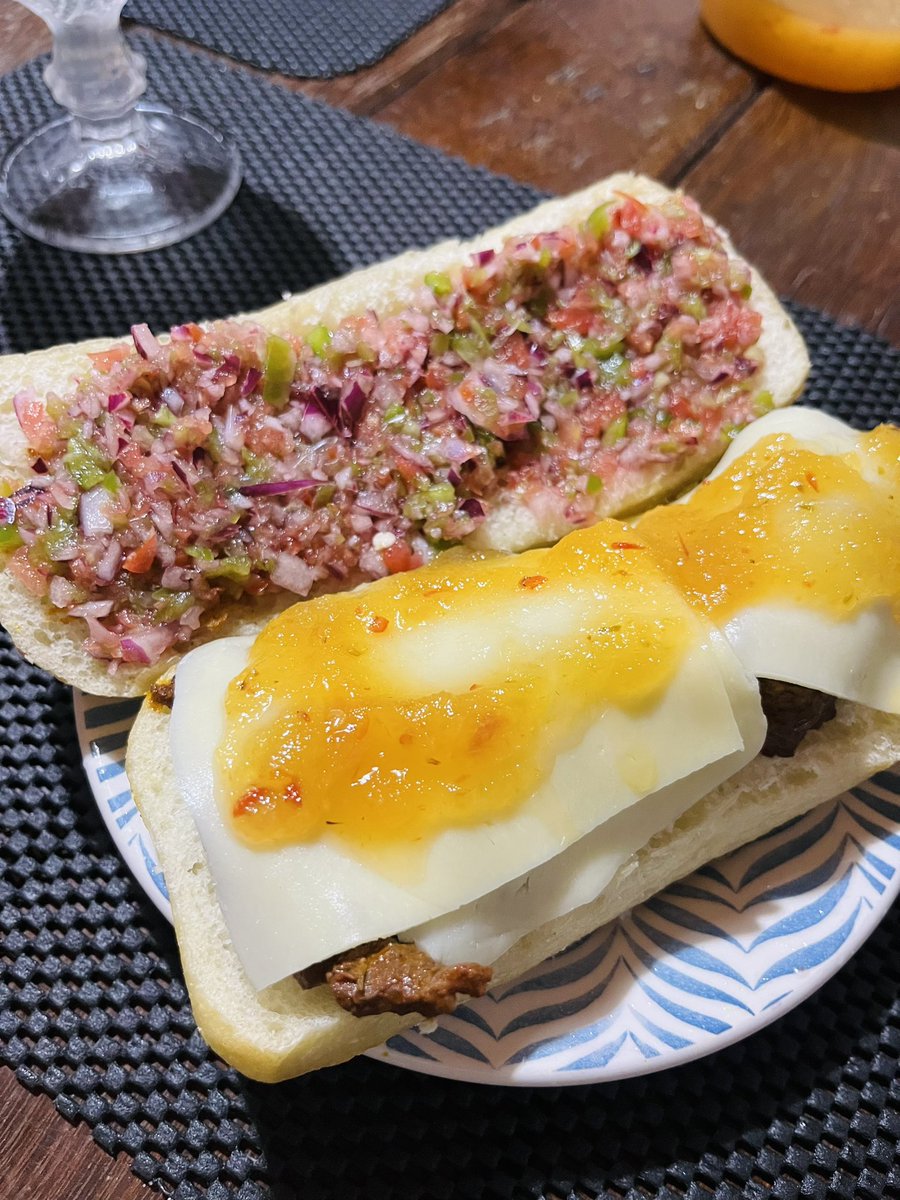 mara maíra tweet media