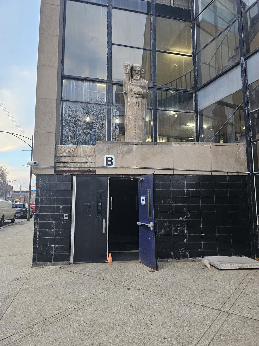 Aaron Britton tweet media