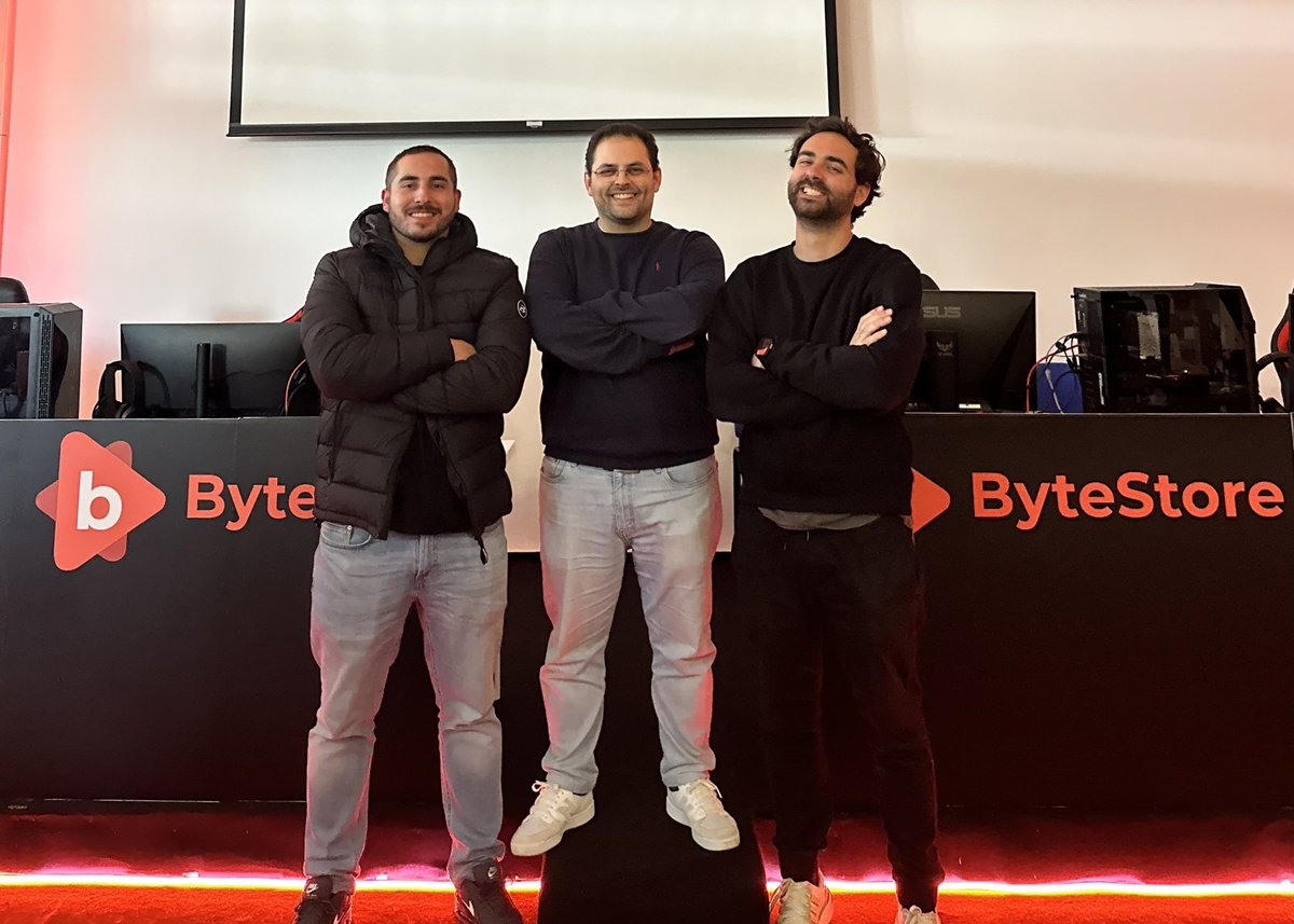 A  <a href="/GameStageOeiras/">GameStage</a> será o palco de todas as decisões da @ligacod_pt 🏆

🥇2017: <a href="/growupesports/">Grow uP Esports</a> 
🥇2018: <a href="/PantherseSportt/">PANTHERS ESPORTS</a> 
🥇2019: <a href="/ftwesports/">FTW | For The Win Esports</a> 
🥇2020: <a href="/ftwesports/">FTW | For The Win Esports</a> 
🥇2023: K8 
🥇2024: ? 

#PEGNEWS