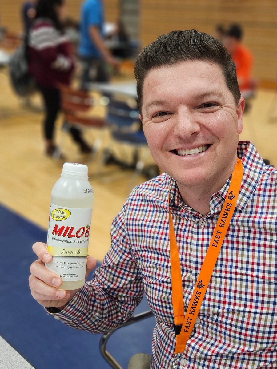 Olathe East Social Studies Department (@oesocialstudies) on Twitter photo Teachers love our #milosmoments before parent teacher conferences! Thank you Rachelle for supporting <a href="/OlatheEastHawks/">Olathe East High School</a> <a href="/OEHawksNest/">Hawks Nest</a> #HawksFly <a href="/DrinkMilos/">Milo's</a> Teachers love our #milosmoments before parent teacher conferences! Thank you Rachelle for supporting <a href="/OlatheEastHawks/">Olathe East High School</a> <a href="/OEHawksNest/">Hawks Nest</a> #HawksFly <a href="/DrinkMilos/">Milo's</a>