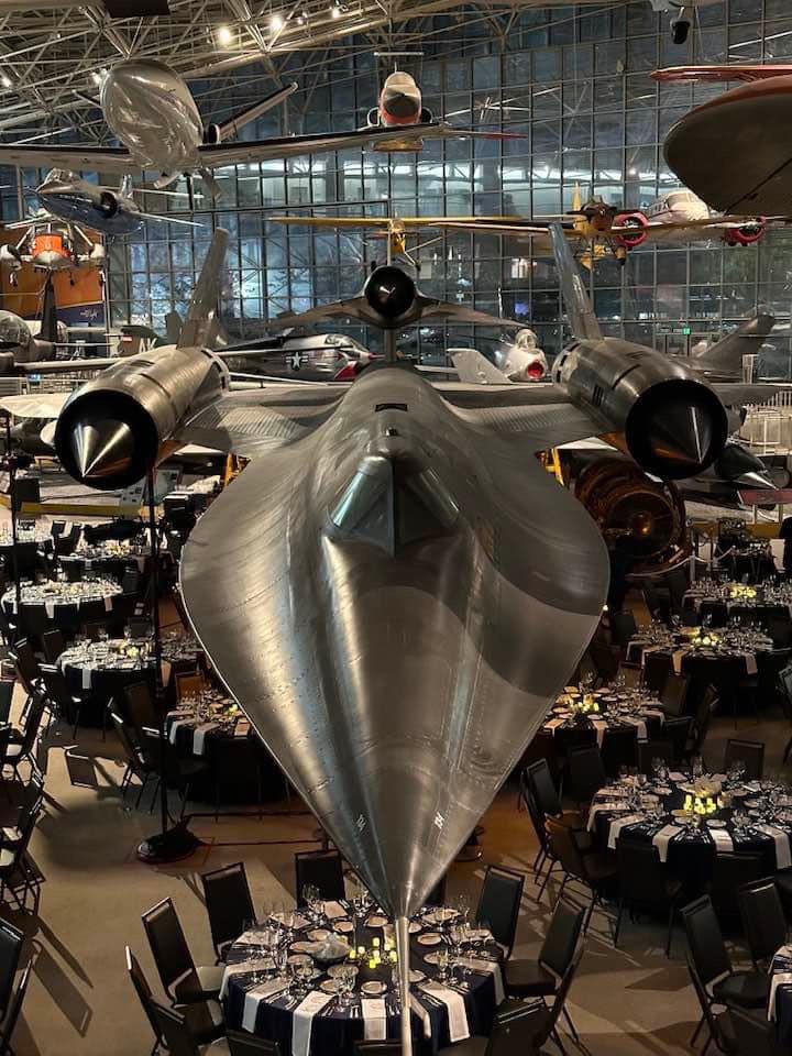 Habubrats71's tweet photo. If you’re going to have a party🎊🍾 You need to party like you’re sitting under an SR 71.🎉
(MD-21 @ Seattle, Washington) https://t.co/PPMz5PaNTZ