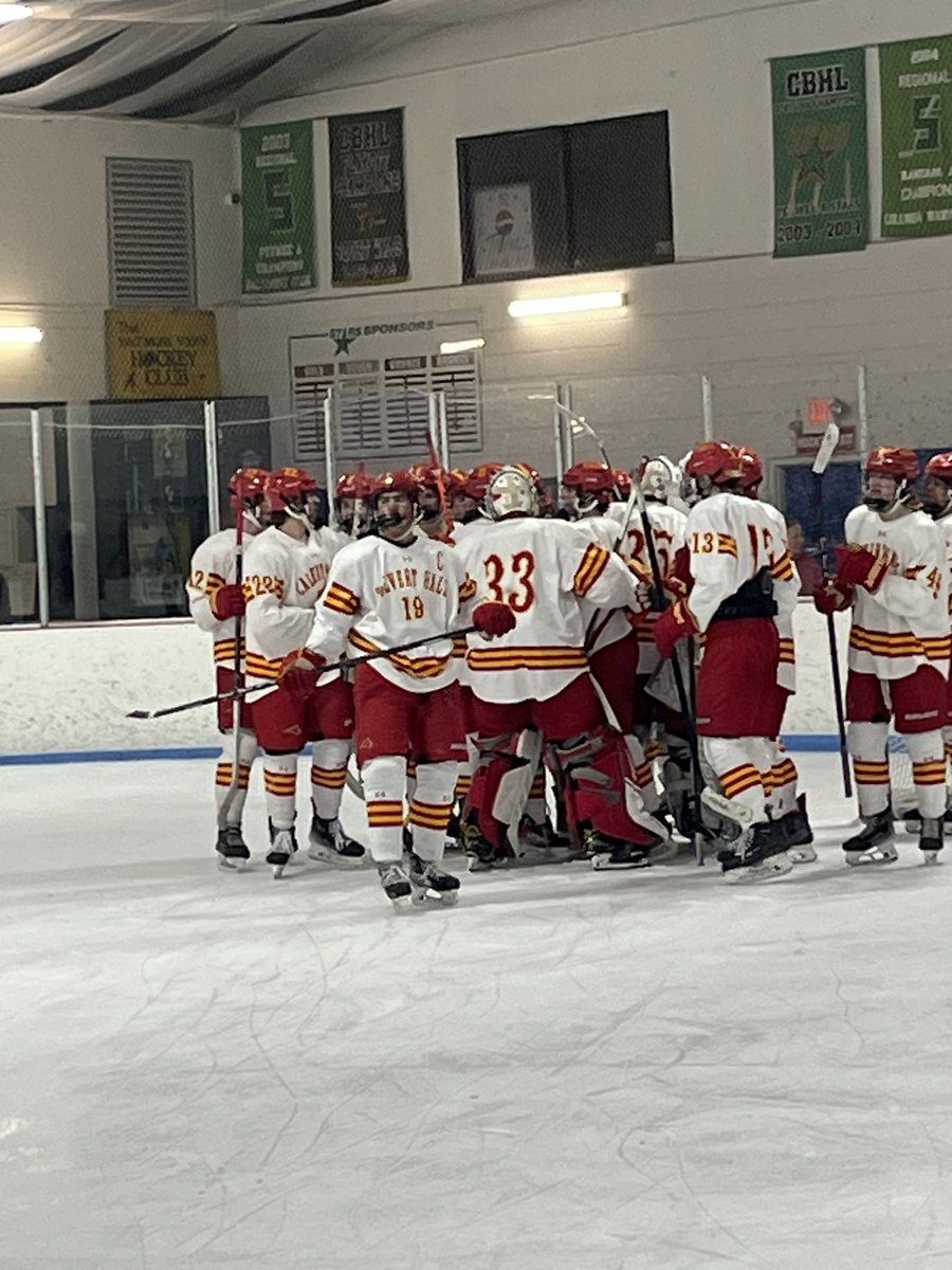 Moving on up!!
<a href="/CHC_IceCards/">Calvert Hall Ice Hockey</a> knocks of Spalding 5-2 in MAPHL playoffs.
Onto the semis Friday!!