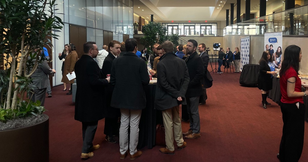 UnitedWaySEM's tweet image. We joined w/our #Team211, @miunitedways and @MI211 at the Capitol to talk to our legislators about the work and impact of our 2-1-1 helpline. We also witnessed Sen. @JeffMIrwin present the Resolution that led to Feb. 11-17 being proclaimed Michigan #211Week! #LoveMI211 🧡💙