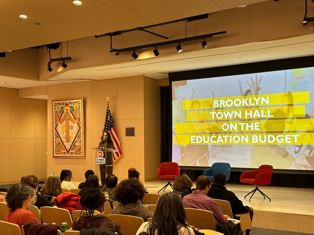 Our town hall on the city’s education budget is just getting started. Brooklyn is our first stop and we will head to all five Boroughs because New Yorkers should know what’s at stake when it comes to education! 🎤📚🏫