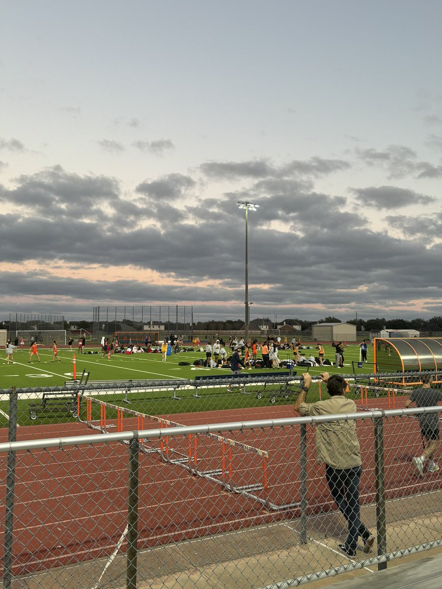 Lady panthers track and field. Let’s go panthers! 💜🐾 <a href="/MDJH_Panthers/">McDonald Junior High School</a> <a href="/MdjhAthletics/">MDJH_Athletics</a>