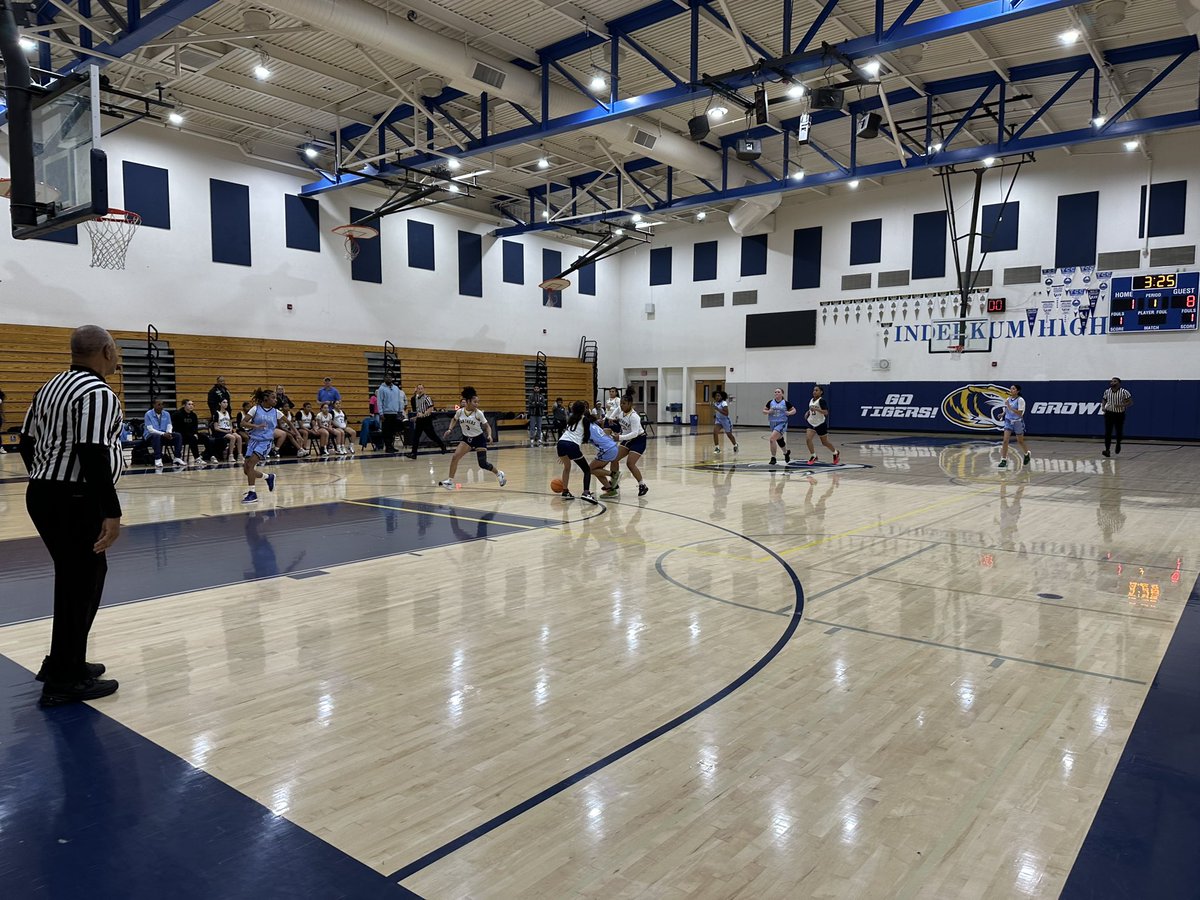 ScottDosick's tweet photo. Panthers vs Flyers in middle school girls basketball playoffs. Great game! https://t.co/W1zflH7aQy