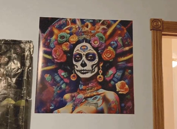 She looks beautiful!
Ty for the support guys
#art peddling lotuses with a lil #diadelosmuertos kik

I gots me a bit of pain being overcome today but I love seeing my stuff on my friends walls. Gratitude brotha ❤️