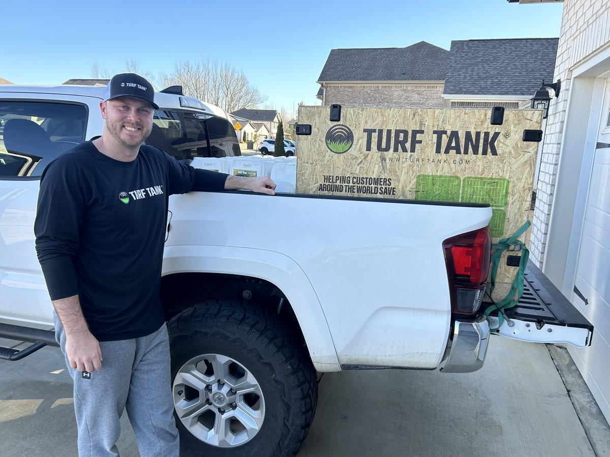 TurfTank_Eric's tweet image. Excited to be a part of the Turf Tank Army! The best part of the job is listening to the feedback of coaches and staff when that first line is painted.

With that being said, DM me for your free demo!

#tssaa #khsaa