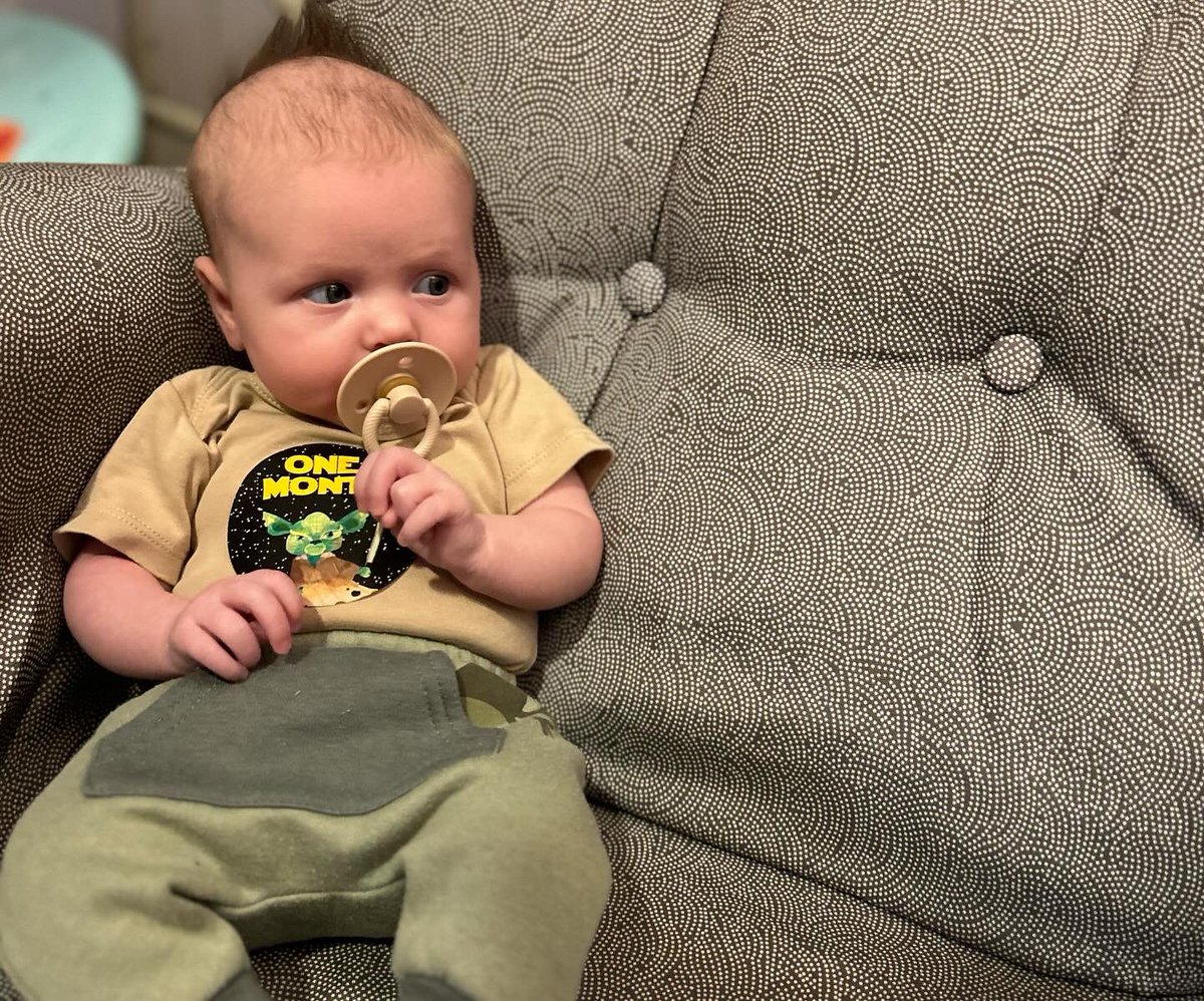 hjsmartt's tweet photo. Our little padawan is well on her way to becoming a Jedi Master. https://t.co/L2bUCePzw3