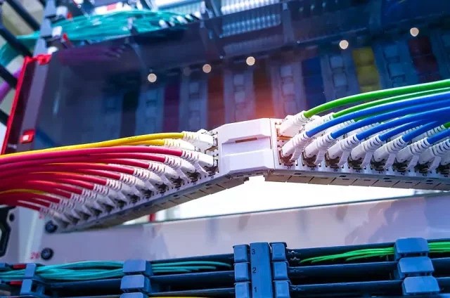giga_io's tweet photo. Until now, companies faced compatibility issues and restructuring challenges with composable solutions. #GigaIO's game-changing Rack-Scale #ComposableInfrastructure is breaking barriers by efficiently composing diverse resources with unmatched latency. https://t.co/ZO9e5RL2uI https://t.co/D9rYq7MQtO