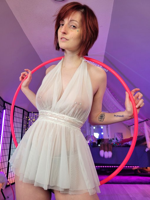 Getting on cam feeling quite angelic. Come join me for some good vibes and flow! Link down below. https://t<a href="/tag/girls"class="tags"><span>#girls</span></a><a href="/tag/dance"class="tags"><span>#dance</span></a><a href="/tag/hulahooper"class="tags"><span>#hulahooper</span></a><a href="/tag/flowarts"class="tags"><span>#flowarts</span></a><a href="/tag/flowartist"class="tags"><span>#flowartist</span></a>