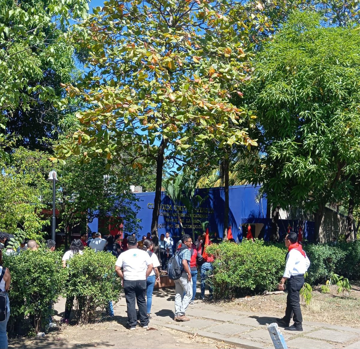 En conmemoración a los 90 años del paso a inmortalidad de nuestro Gral Augusto C. Sandino se inauguró la Clínica Universitaria Cristhian E. Cadena como parte de la restitución de derechos #MasVictoriasMasBienestar #90SandinoSiempreMasAlla #4519LaPatriaLaRevolución